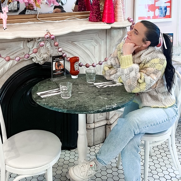 Meet your Posher, Kennedy - Picture 1 of 1